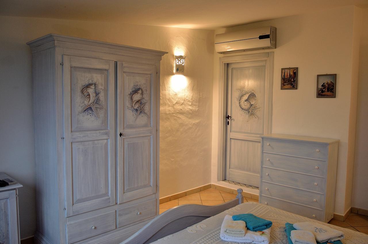 Villa Sprafundu La Maddalena  Exteriör bild