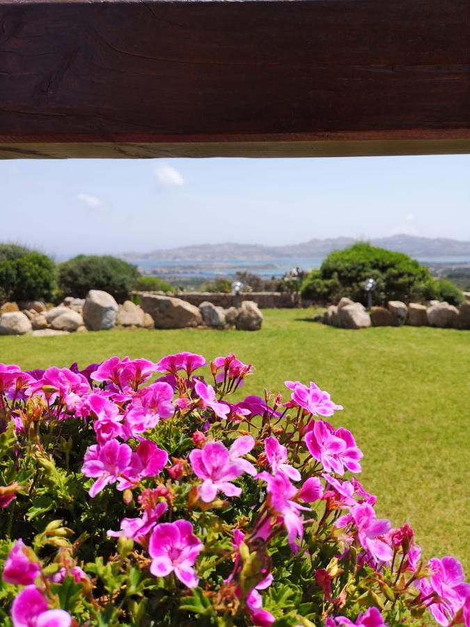 Villa Sprafundu La Maddalena  Exteriör bild