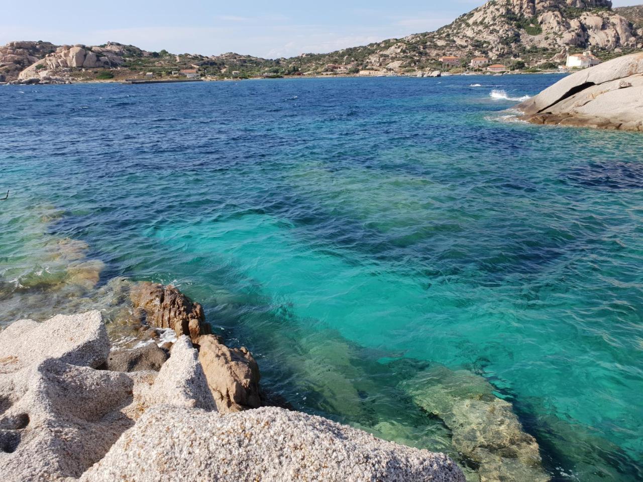 Villa Sprafundu La Maddalena  Exteriör bild