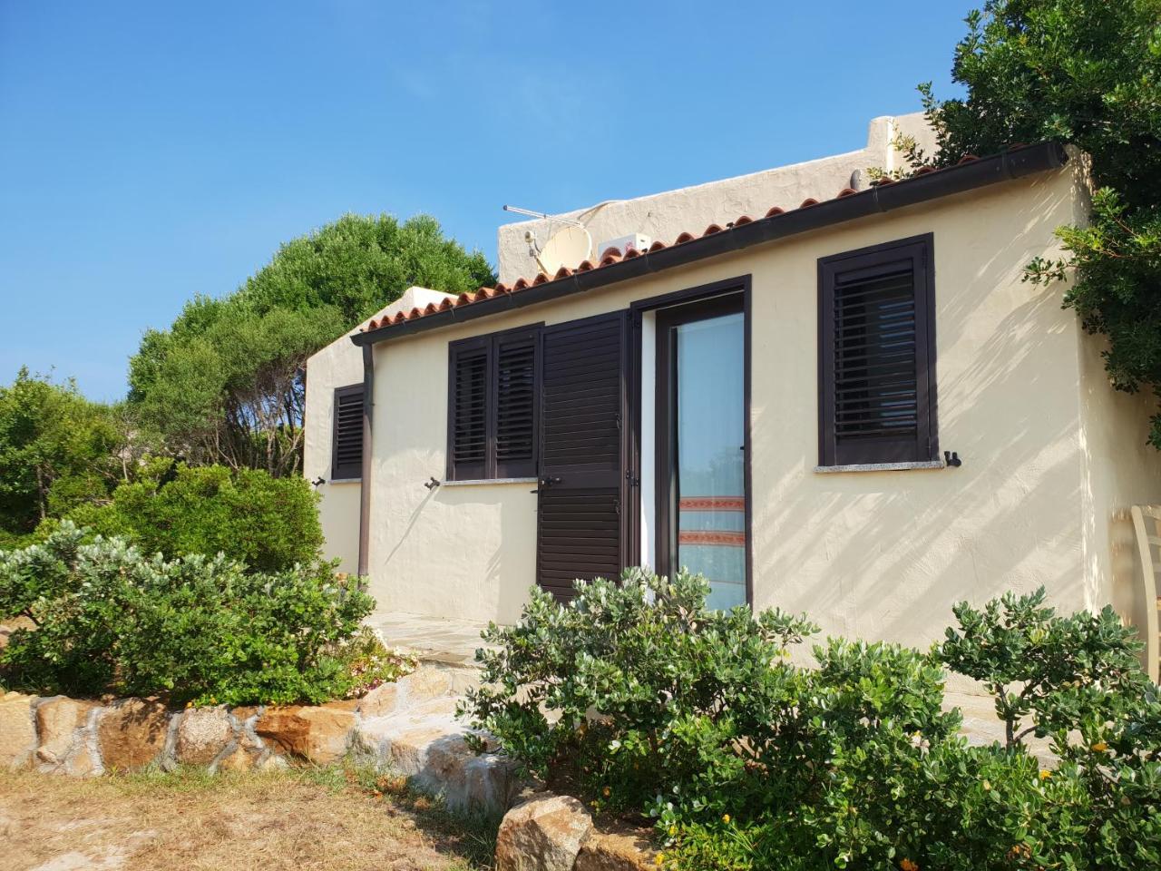 Villa Sprafundu La Maddalena  Exteriör bild