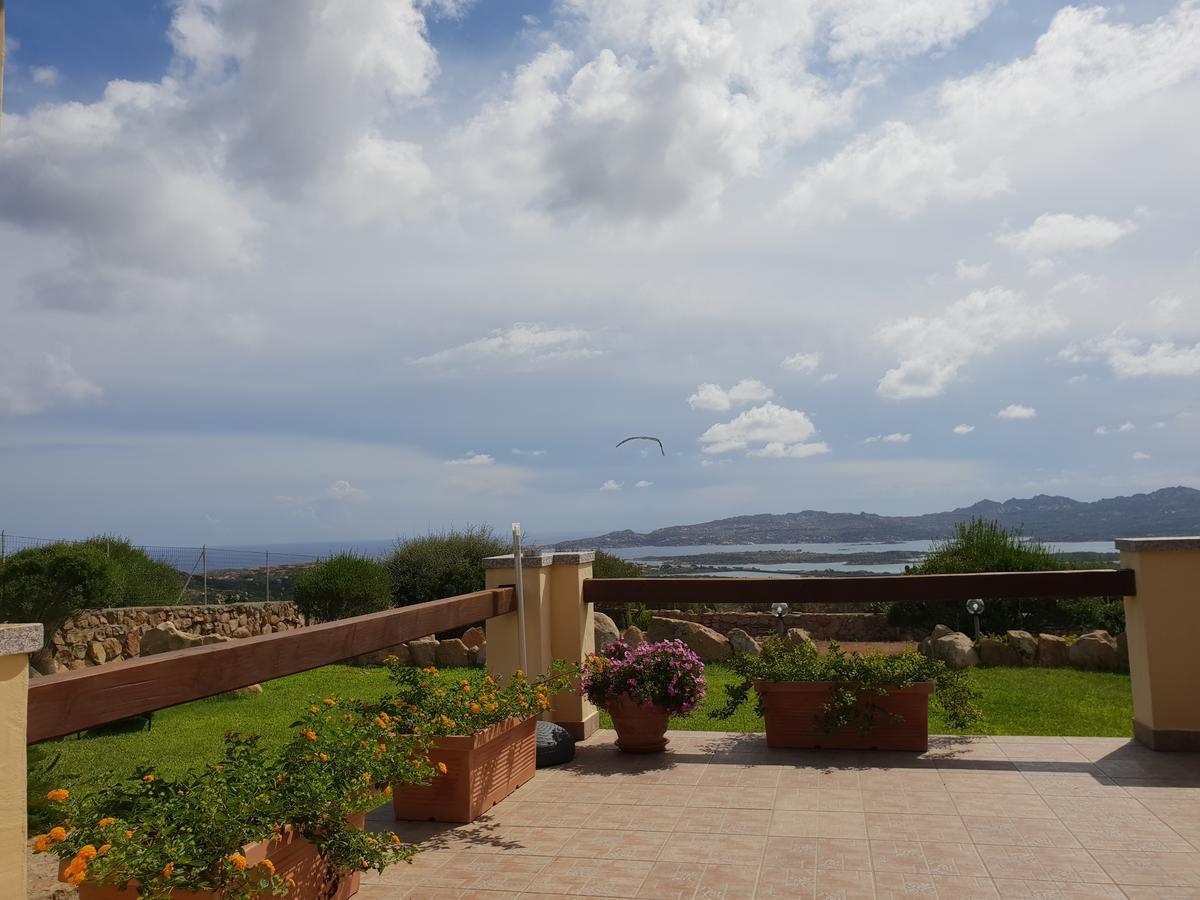 Villa Sprafundu La Maddalena  Exteriör bild