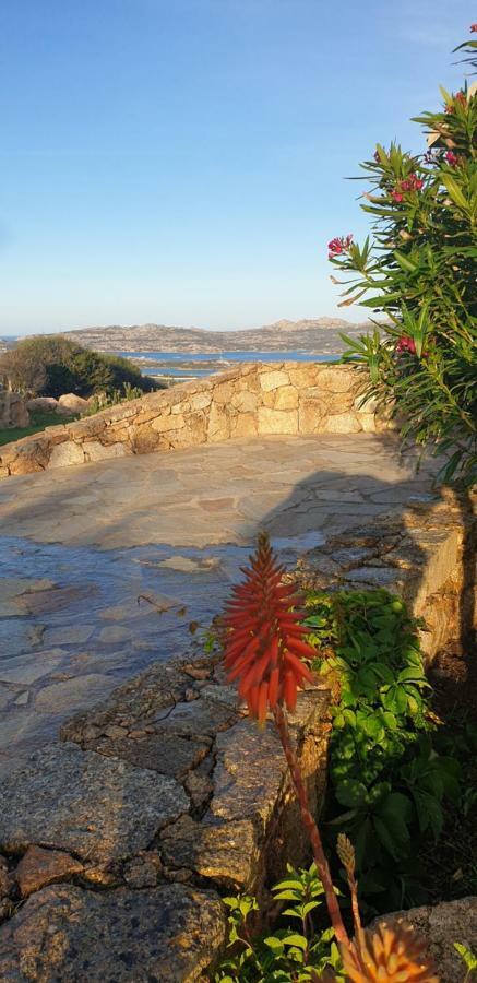 Villa Sprafundu La Maddalena  Exteriör bild